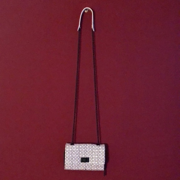 **SOLD**. Crossbody Bag - Picture 2 of 8
